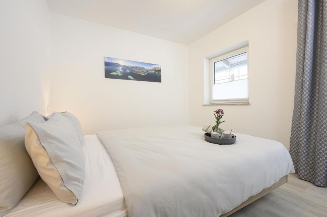 Enzian Apartments ไกรน์เนา ภายนอก รูปภาพ