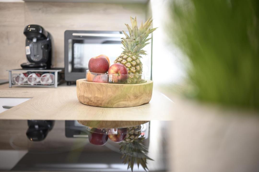 Enzian Apartments ไกรน์เนา ภายนอก รูปภาพ
