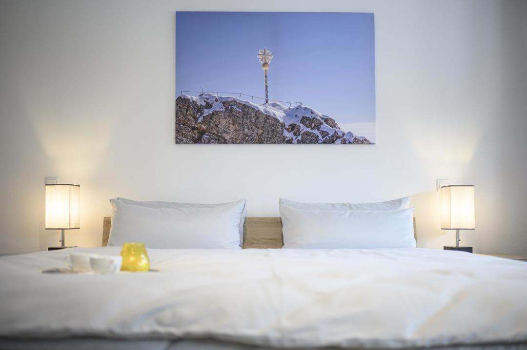 Enzian Apartments ไกรน์เนา ภายนอก รูปภาพ
