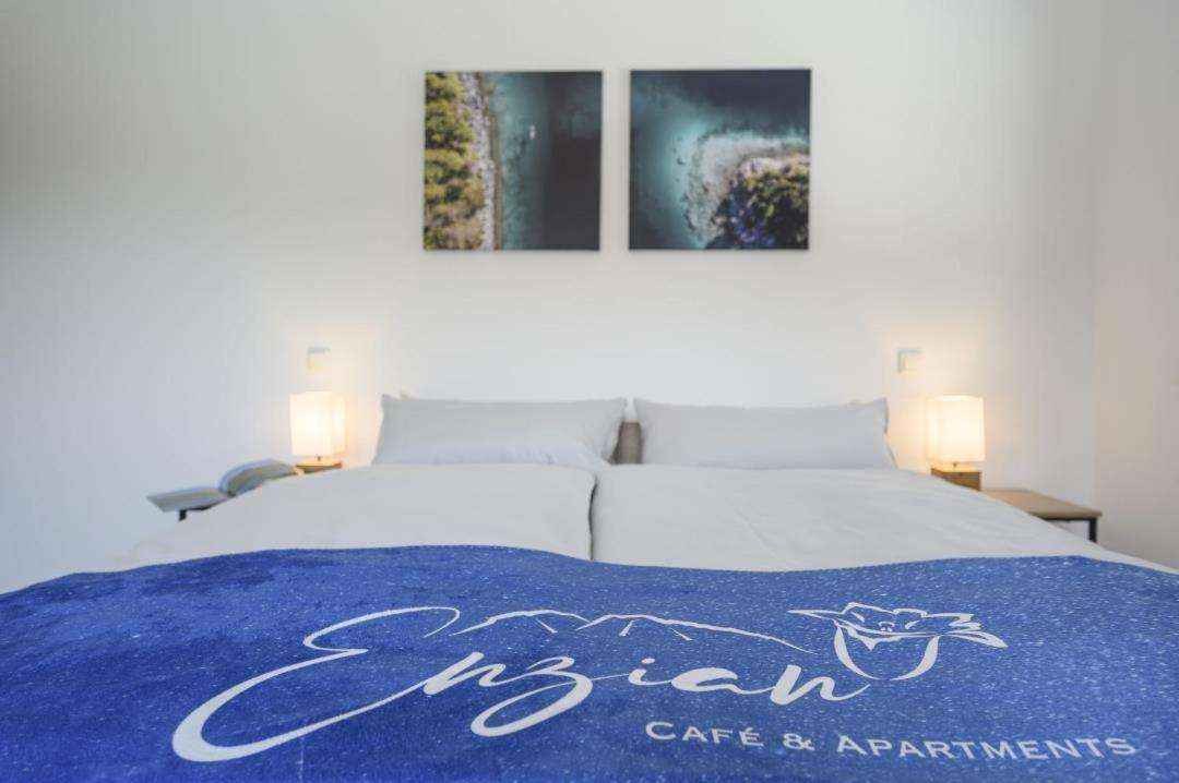 Enzian Apartments ไกรน์เนา ภายนอก รูปภาพ